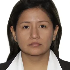 Gardeuse attentive et expérimentée en ménage