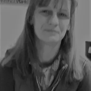 Propriétaire de chiens (épagneuls et spitz)