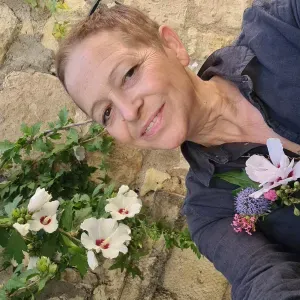 Gouvernante Femme de ménage Petits travaux