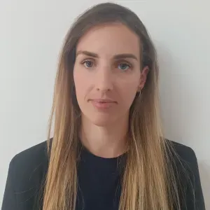 Aide-ménagère expérimentée et véhiculée - Service de qualité