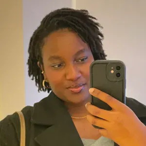 Baby sitter agréable et disponible sur paris et Angers