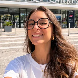 À la recherche d'une baby-sitter de confiance ? Me voici 