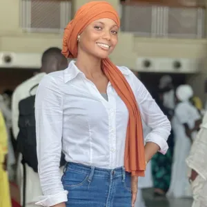 Diplômée Petite Enfance – Nounou 0‑6 ans Sénégal