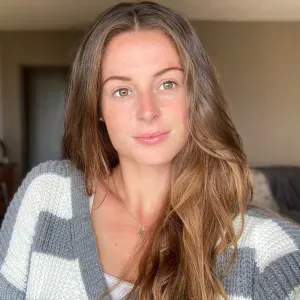 Jeune professeur des écoles propose son aide