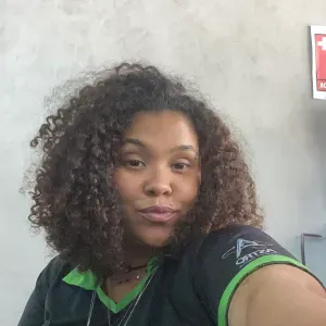 Empregada de limpeza disponível em Lisboa