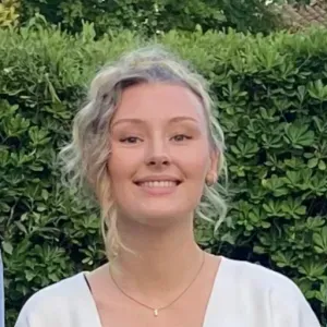 Baby sitter expérimentée a Pinet 