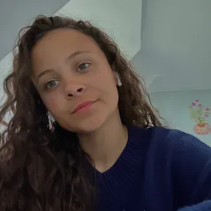 Baby-sitter proche de guingamp 