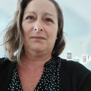 Cherche heure de ménage chez un particulier.