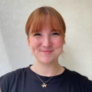 Aurore, 22 ans, Dame de compagnie bienveillante pour séniors