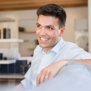 Giovane famiglia cerca supporto domestico