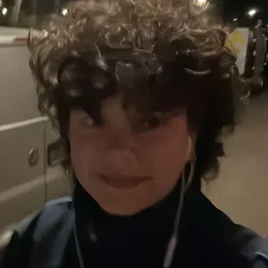 I'm happy to provide pet care services in Berlin!