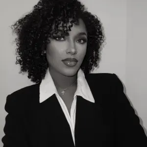 🌟 Baby-sitter attentionnée et fiable 🌟