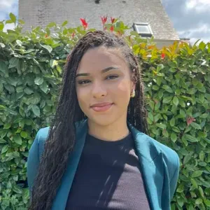 Pet-sitter disponible pour garde, visites et balades