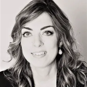 cerco ragazza x pulizie e stiro precisa veloce organizzata