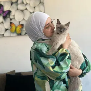 Baby-sitter douce et sérieuse pour garder vos enfants