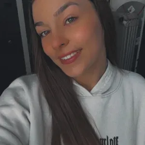 Baby-sitter expérimentée à Reims/Bezannes