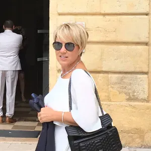 Offre d'emploi pour un(e) dame de compagnie à Saint-Cyr-...