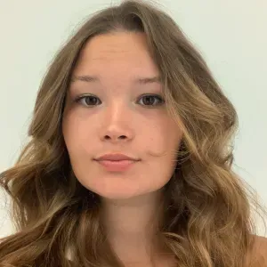 Baby-sitter étudiante sage-femme