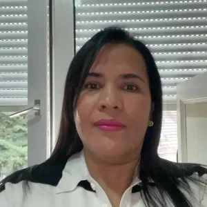 Je suis colombienne à la recherche d'heures de nettoyage