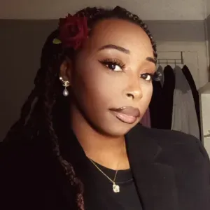  Babysitter 17 ans – sérieuse, patiente et à l'écoute