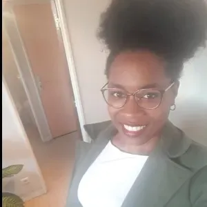 Infirmière avec une grande expérience dans l'enseignement