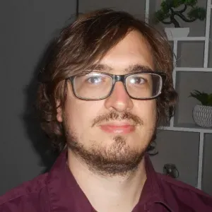 Agrégé de physique donne cours de physique-chimie et maths