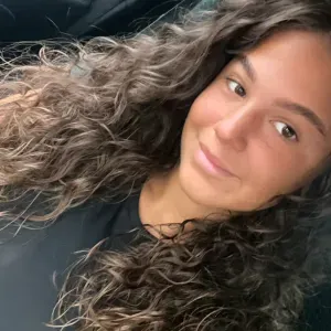 Etudiante à la recherche d'un job de babysitting