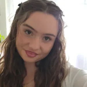 Baby-sitter expérimentée aux alentours de Lausanne