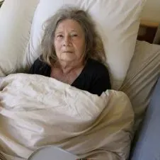 Aide pour les repas d'une personne dépendante