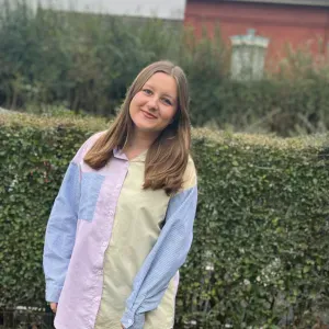 Baby-sitter à Raismes disponible 