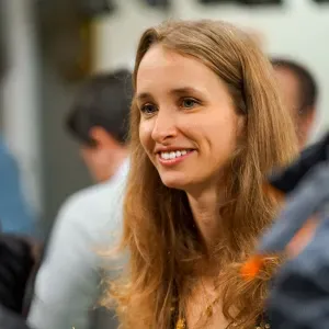 Je cherche une baby-sitter à domicile