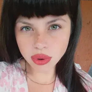 Babysitter esperta e disponibile 