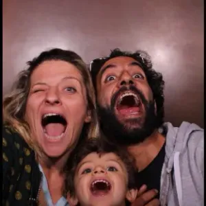 Sortie d'école pour un garçon de 8ans 