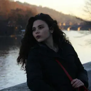  Pet Sitter EspertaAmore e Responsabilità per i tuoi Animali