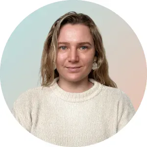 Look for live-in nanny job full time