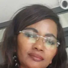 Empregada de limpeza doméstica