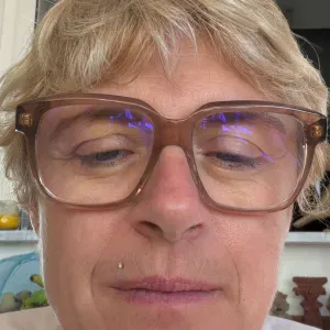 Femme de ménage ou garde d'enfants