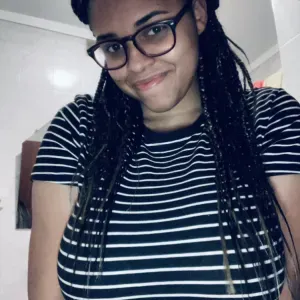 Empregada de limpeza profissional 