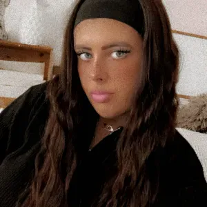 Bonjour Chloé baby sitter sur Rennes 🙂