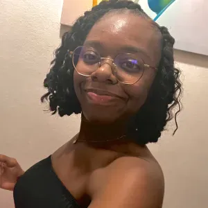 Baby-sitter expérimenté à fort de France 