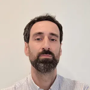 Limpieza Viernes por la mañana. 3h Pamplona