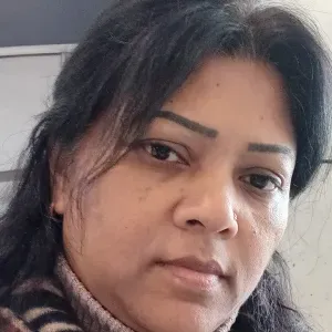 Cleaning lady in paris searching for jobs