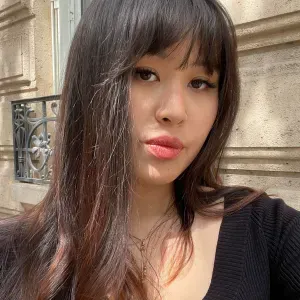 Cleaning Hero in Paris / Femme de ménage à Paris