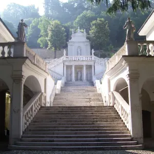 Addetta alle pulizie , donna delle pulizie