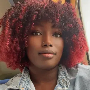 Je suis très avouée pour le travail 