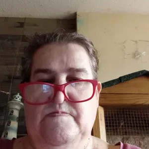 Intervenante auprès d'enfants de  nouveau né 