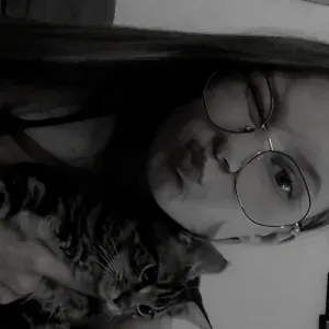 Baby-sitter disponible dès maintenant !