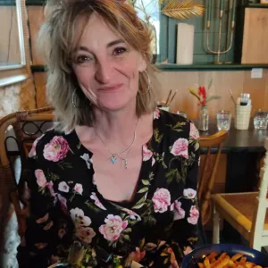 Femme de ménage ou garde d animaux 