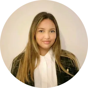 Étudiante en école de commerce, sérieuse, rigoureuse et à l'