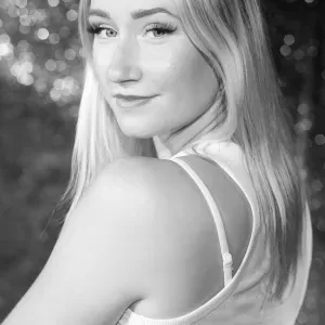 Baby-sitter expérimentée dans l'Ain